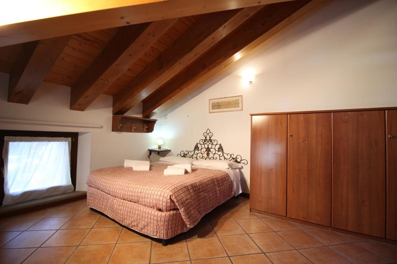 Residence Aquila - Mono Corno Vitello Brusson Esterno foto